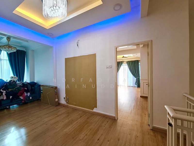 2-storey Terraced House for Sale in Puncak Alam (Selangor) - NORFADILAH ZAINUDDIN - Living Room - PropertyGuru.com.my