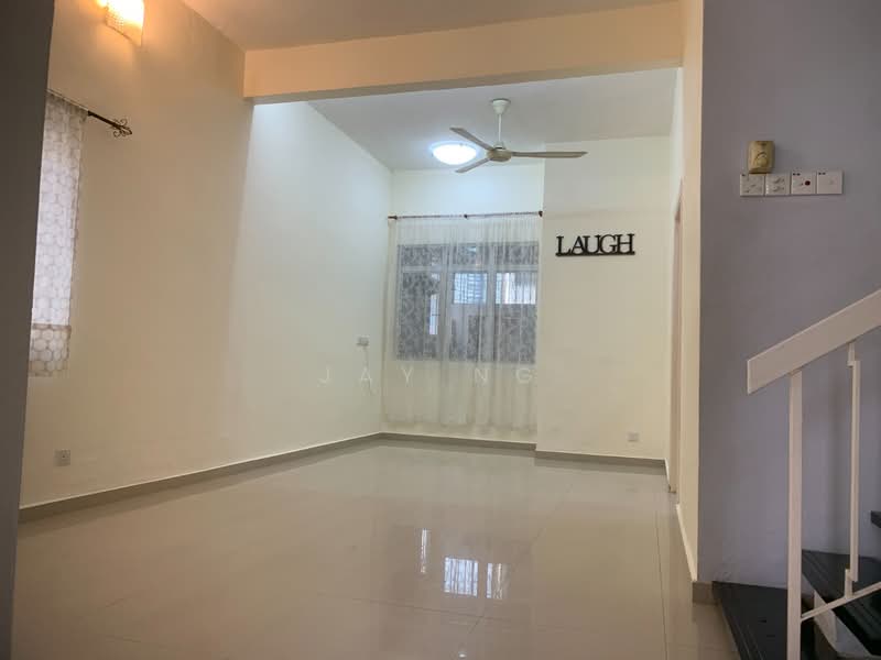 2-storey Terraced House for Rent in Petaling Jaya (Selangor) - Jay Ng - Living Room - PropertyGuru.com.my