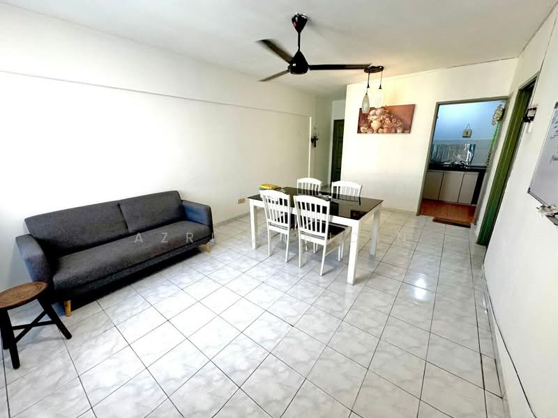 Apartment for Sale at Pangsapuri Suria Subang - Azri Zabidin - Living Room - PropertyGuru.com.my