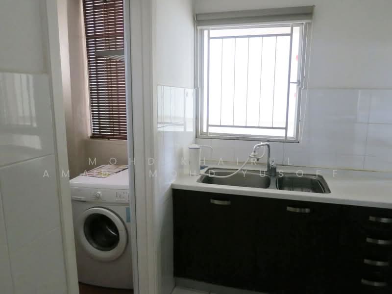 Condominium for Sale at Seri Maya Condominium - Mohd Khairul Amadi Mohd Yusoff - Kitchen - PropertyGuru.com.my