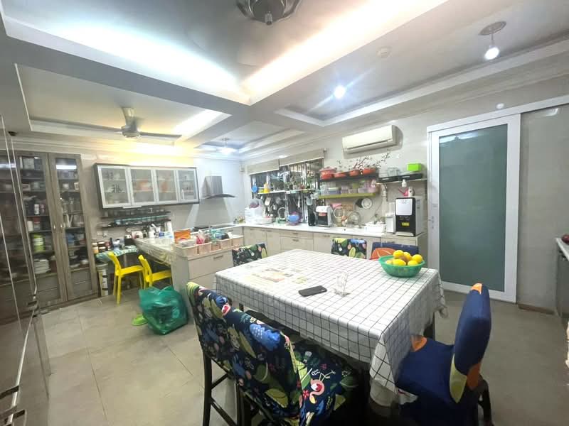 2.5-storey Terraced House for Sale in Taman Mutiara Indah (Puchong) - Amy Oktavia - Kitchen - PropertyGuru.com.my