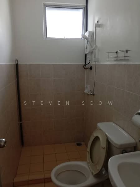 Condominium for Rent at Coastal Tower - Steven Seow - Bathroom - PropertyGuru.com.my