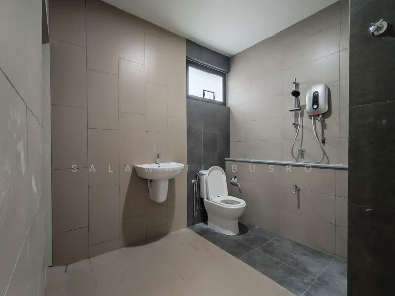 2-storey Terraced House for Sale in Elmina (Shah Alam) - Salawati Busro - Bathroom - PropertyGuru.com.my