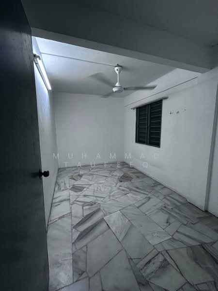 Flat for Rent at Flat PKNS Section 7 - Muhammad Taufeeq - Interior - PropertyGuru.com.my