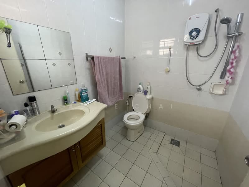 Rumah Bandar untuk Dijual di Sunway Damansara (Kota Damansara) - Angie Chai - Bathroom - PropertyGuru.com.my