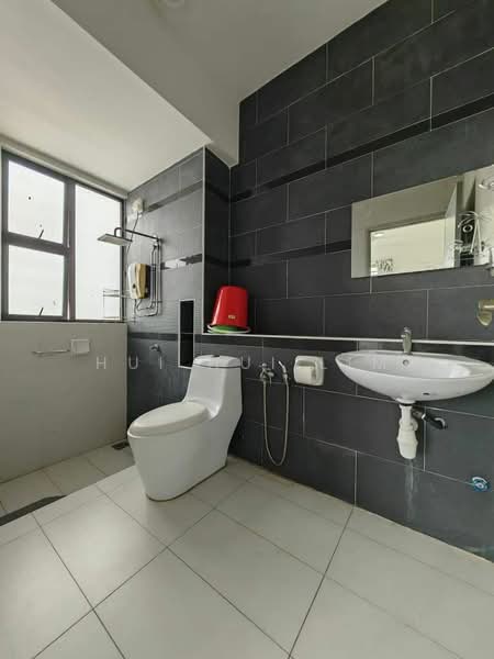 Service Residence for Sale at The Sky Executive Suites - Hui Hui Lim - Bathroom - PropertyGuru.com.my