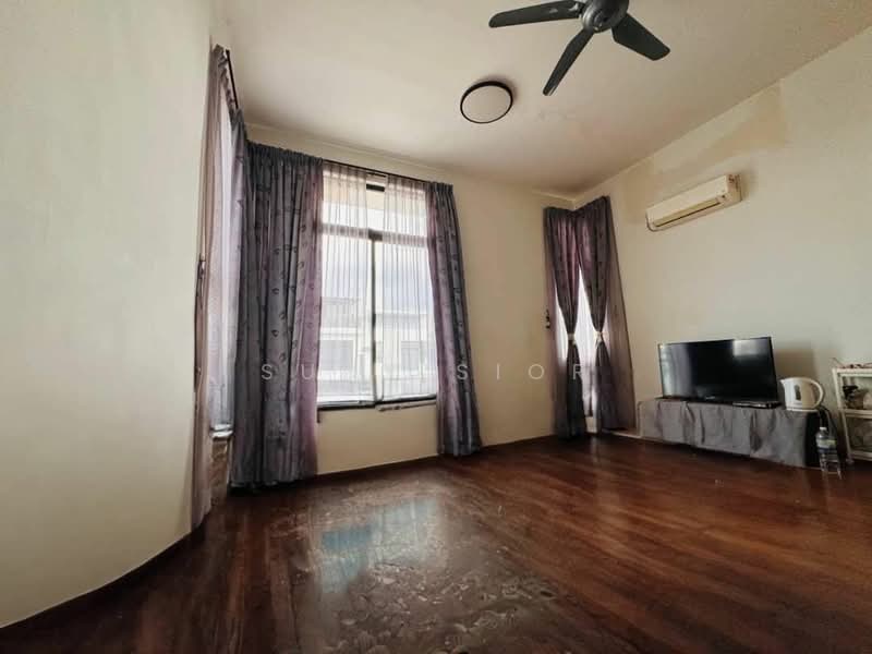 Cluster House for Sale in Bukit Indah (Iskandar Puteri (Nusajaya)) - Suny Sior - Living Room - PropertyGuru.com.my