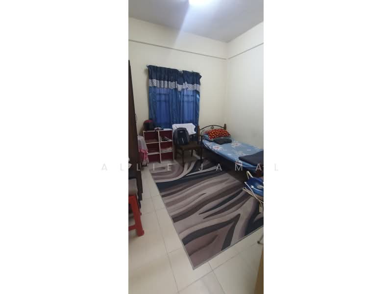 Apartment for Sale at Pangsapuri Seri Bintang - Allie Jamal - Bedroom - PropertyGuru.com.my