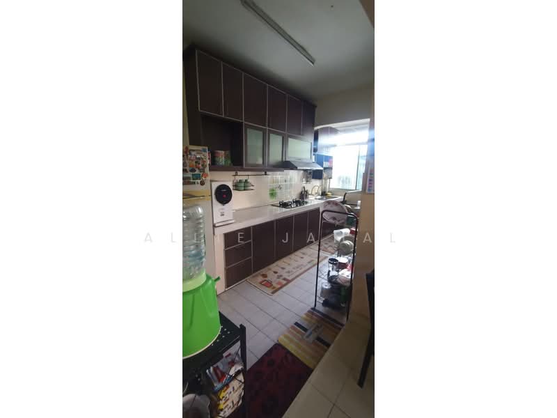 Apartment for Sale at Pangsapuri Seri Bintang - Allie Jamal - Kitchen - PropertyGuru.com.my