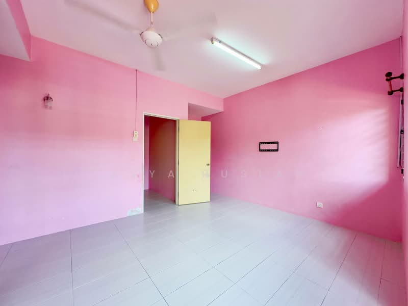 Taman Reko Mutiara untuk Untuk Dijual - RM 550,000, Mac 2026 - Interior - PropertyGuru.com.my