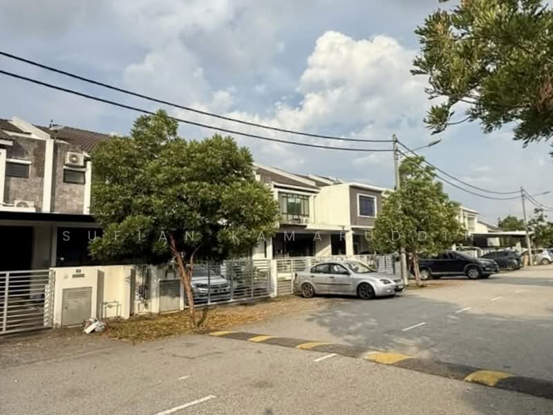 Bandar Saujana Utama untuk Untuk Disewa - RM 2,000 /bulan, Mac 2026 - Exterior - PropertyGuru.com.my