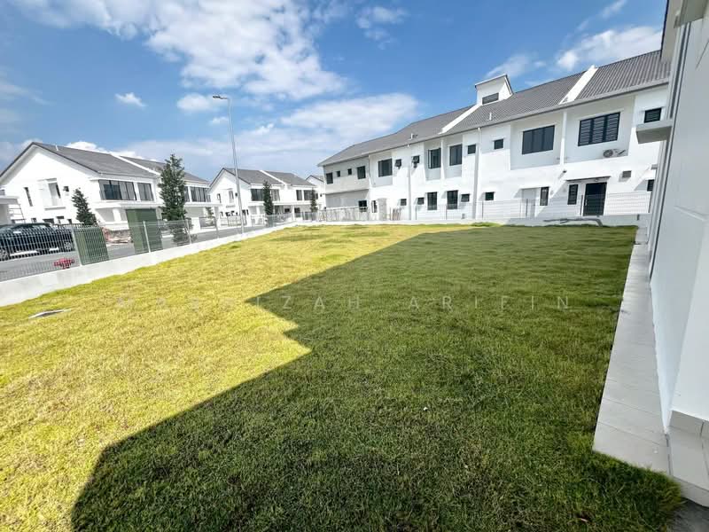 2-storey Terraced House for Sale in Cyberjaya (Selangor) - Masnizah Arifin - Exterior - PropertyGuru.com.my