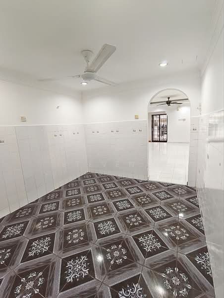Rumah Teres untuk Dijual di Taman Pakatan Jaya (Tambun) - Steven . - Dining & Dry Kitchen - PropertyGuru.com.my