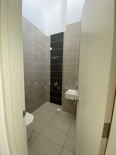 Cluster House for Rent in Eco Majestic (Semenyih) - Celestine Ting - Bathroom - PropertyGuru.com.my