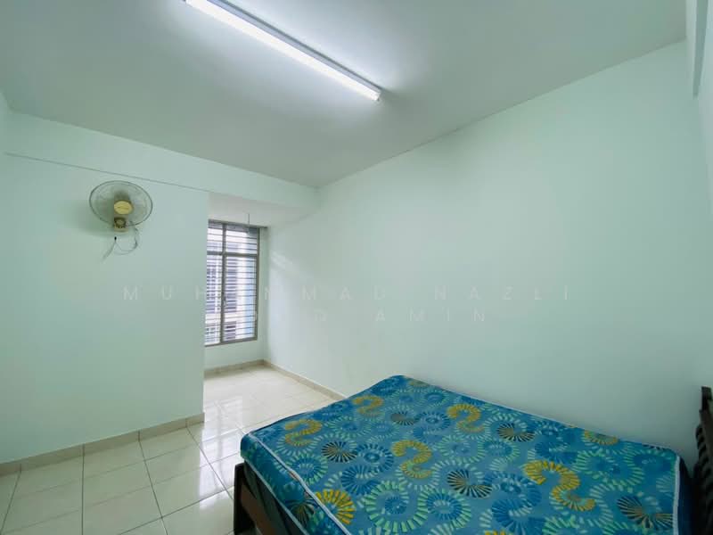3-storey Terraced House for Rent in Kajang (Selangor) - Muhammad Nazli Mohd Amin - Bedroom - PropertyGuru.com.my