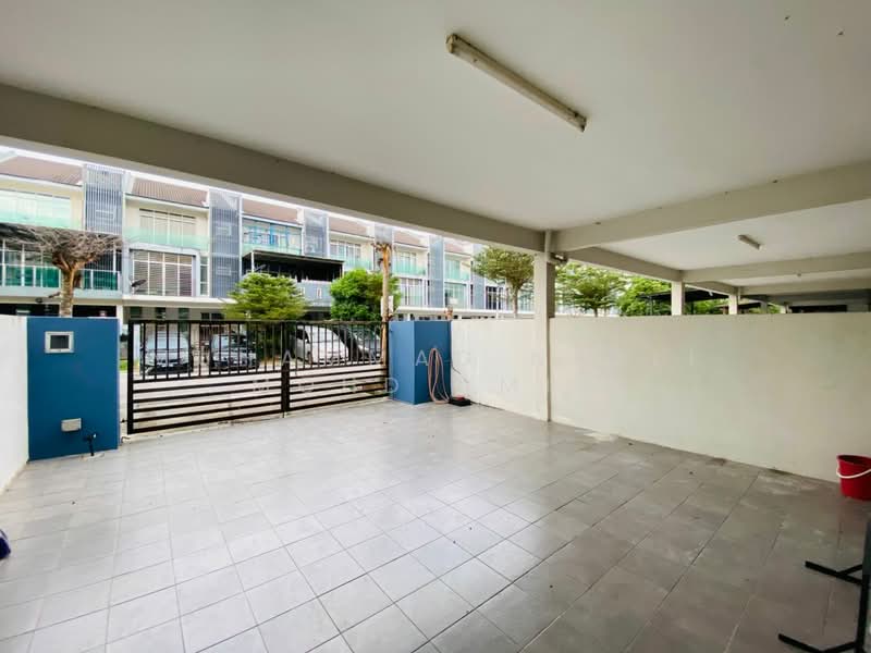 3-storey Terraced House for Rent in Kajang (Selangor) - Muhammad Nazli Mohd Amin - Exterior - PropertyGuru.com.my