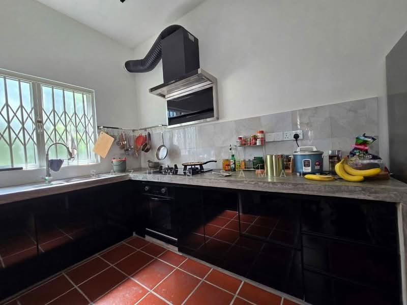 2-storey Terraced House for Sale in Alam Impian (Shah Alam) - Sazuan Samat - Kitchen - PropertyGuru.com.my