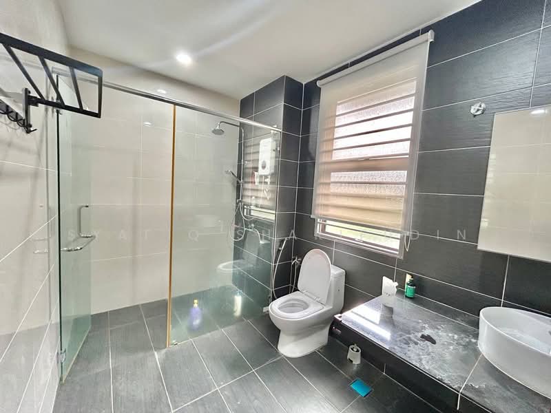 Townhouse for Sale in Shah Alam (Selangor) - Syafiq Sharifudin - Bathroom - PropertyGuru.com.my