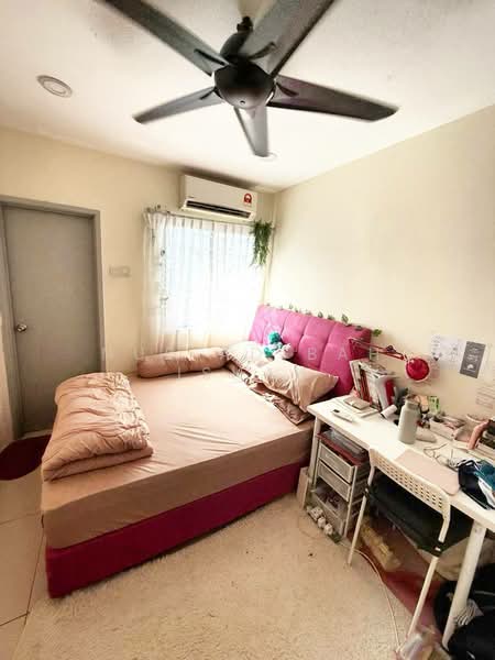 2-storey Terraced House for Sale in Taman Garing (Rawang) - Nur Adibah Ishak - Bedroom - PropertyGuru.com.my