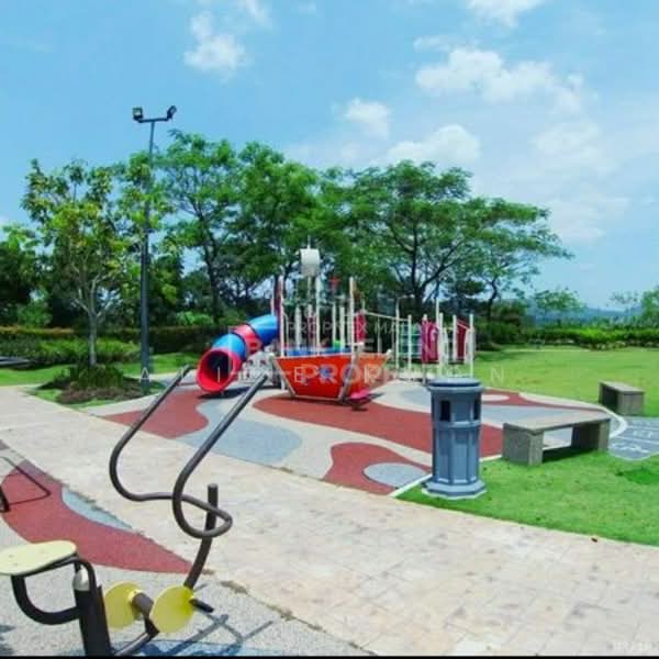 3-storey Terraced House for Sale in Semenyih (Selangor) - Alice Kuon - Exterior - PropertyGuru.com.my