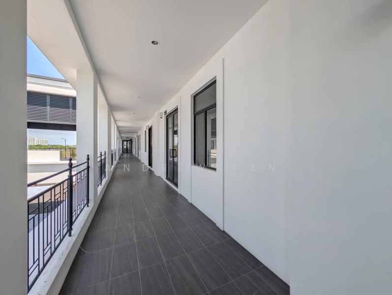 Shop / Office for Rent in Eco Grandeur (Puncak Alam) - Andrew Tan - Corridor - PropertyGuru.com.my