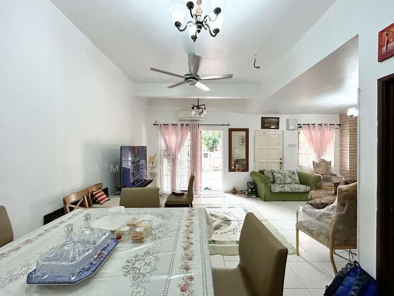 2-storey Terraced House for Sale in Bandar Tun Hussein Onn (Cheras) - Ammeer Nadzrai - Living Room - PropertyGuru.com.my