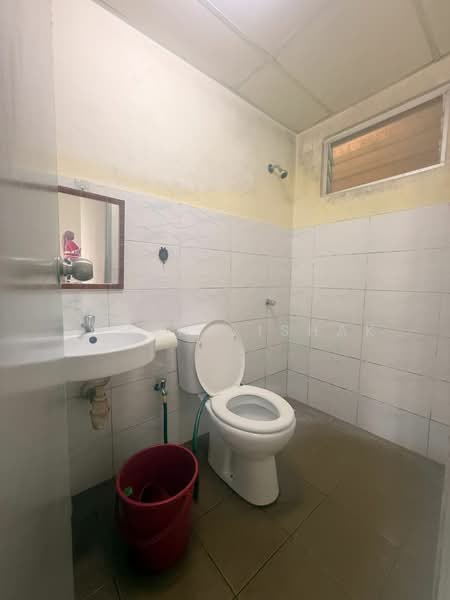 Service Residence for Rent at Sentrovue - Rohana Ishak - Bathroom - PropertyGuru.com.my