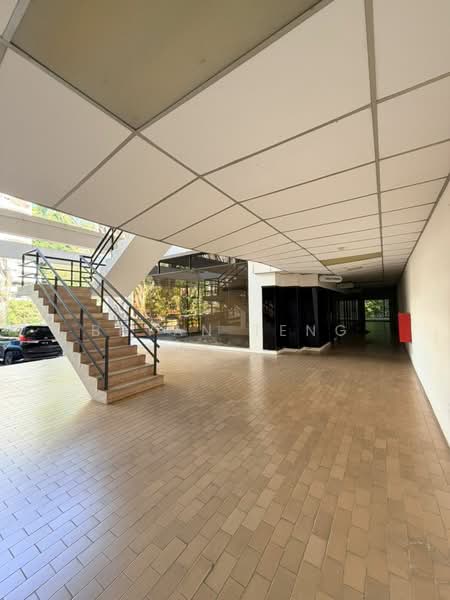 SHOP LOT RENT 3 STOREY COMPLEX 51537 SQFT AT BATU FERRINGHI WITH 26 BASEMENT CAR PARK untuk Untuk Disewa - RM 48,000 /bulan, Apr 2026 - Exterior - PropertyGuru.com.my