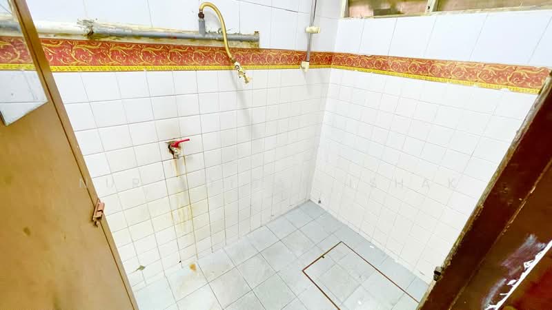 2-storey Terraced House for Sale in Setapak (Kuala Lumpur) - Nur Adibah Ishak - Bathroom - PropertyGuru.com.my