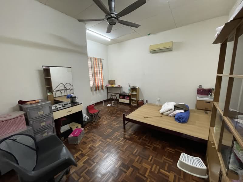 Townhouse for Sale in Sunway Damansara (Kota Damansara) - Angie Chai - Bedroom - PropertyGuru.com.my