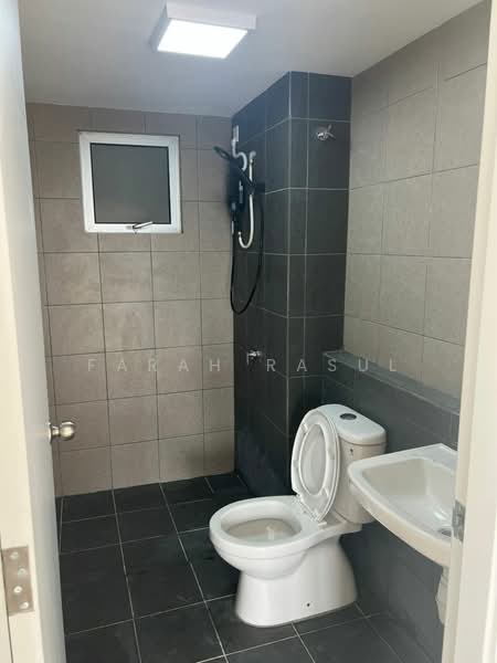 Residensi Dutamas Dahlia untuk Untuk Disewa - RM 1,800 /bulan, Feb 2026 - Bathroom - PropertyGuru.com.my