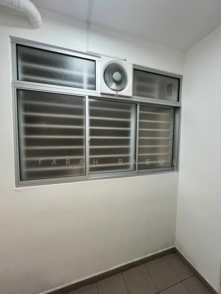 Residensi Dutamas Dahlia untuk Untuk Disewa - RM 1,800 /bulan, Feb 2026 - Interior - PropertyGuru.com.my