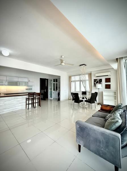 Condominium for Rent at Gurney Paragon - Ressha Ramesh - Living Room - PropertyGuru.com.my