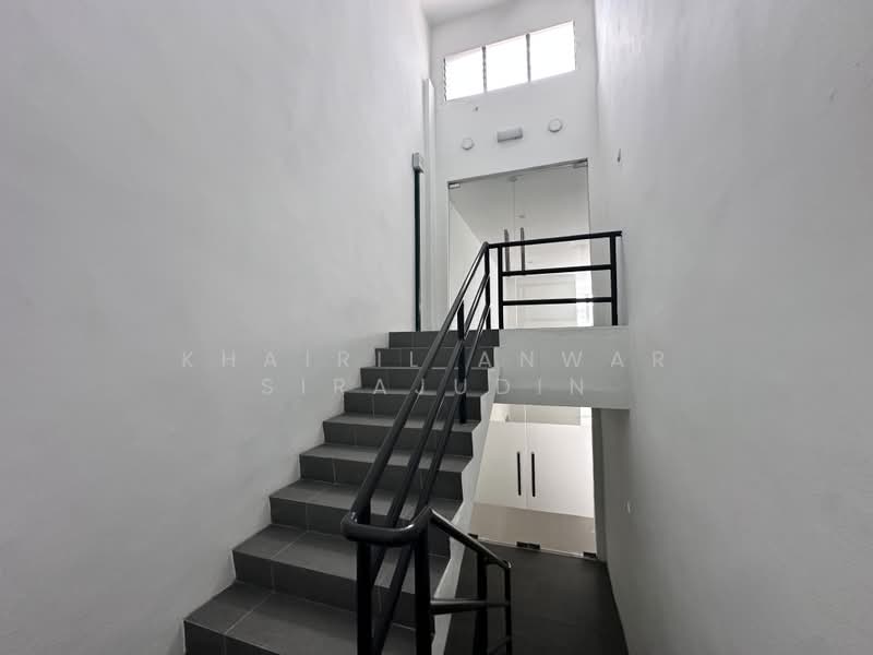 Kedai / Pejabat untuk Disewa di Sungai Buloh (Selangor) - Khairil Anwar Sirajudin - Interior - PropertyGuru.com.my