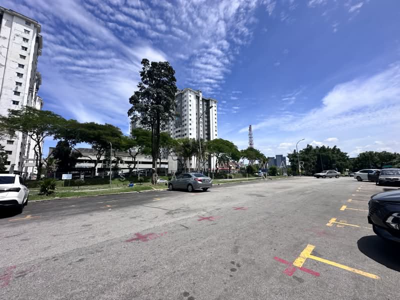Kedai / Pejabat untuk Disewa di Sungai Buloh (Selangor) - Khairil Anwar Sirajudin - Exterior - PropertyGuru.com.my