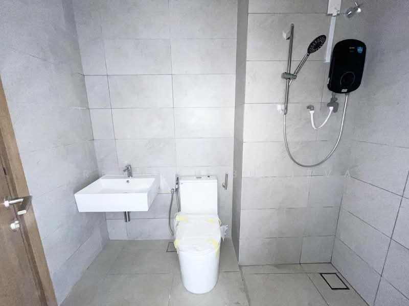 Service Residence for Sale at Armani Raja Uda - Zarema Kulbuzheva - Bathroom - PropertyGuru.com.my