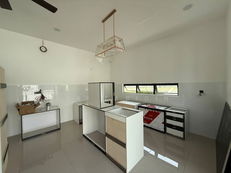 1-storey Terraced House for Rent in Shah Alam (Selangor) - Azri Zabidin - Kitchen - PropertyGuru.com.my
