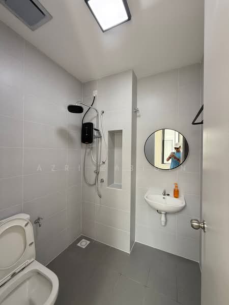 1-storey Terraced House for Rent in Shah Alam (Selangor) - Azri Zabidin - Bathroom - PropertyGuru.com.my