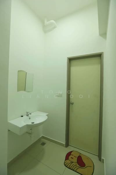 Condominium for Rent at Solaria Residences - Tong Liang Ooi - Bathroom - PropertyGuru.com.my