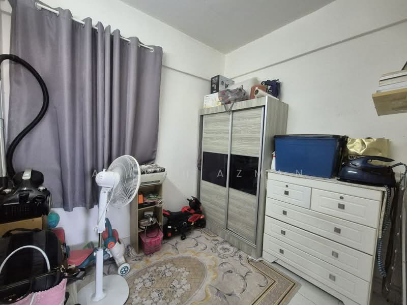 Service Residence for Sale at Serdang Skyvillas (Serdang Perdana) - Atikah Azman - Bedroom - PropertyGuru.com.my