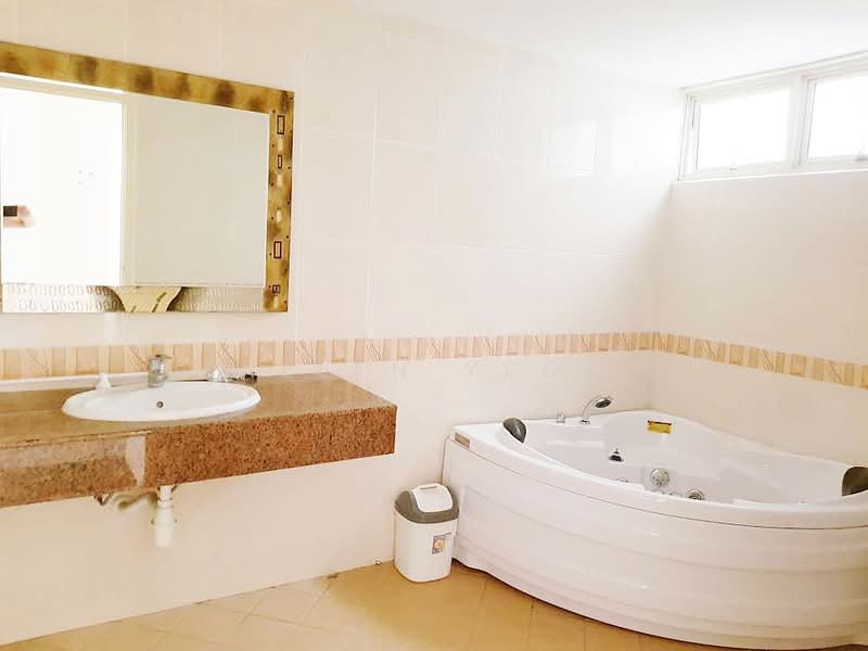 Condominium for Sale at Putra Marine Resort - Allen Yeoh - Bathroom - PropertyGuru.com.my