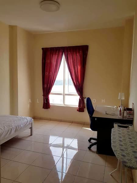 Condominium for Sale at Putra Marine Resort - Allen Yeoh - Bedroom - PropertyGuru.com.my