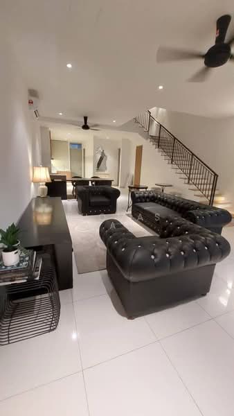 3-storey Terraced House for Rent in BANDAR PUCHONG JAYA (Puchong) - Thomas Gan - Living Room - PropertyGuru.com.my