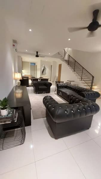3-storey Terraced House for Rent in BANDAR PUCHONG JAYA (Puchong) - Thomas Gan - Living Room - PropertyGuru.com.my