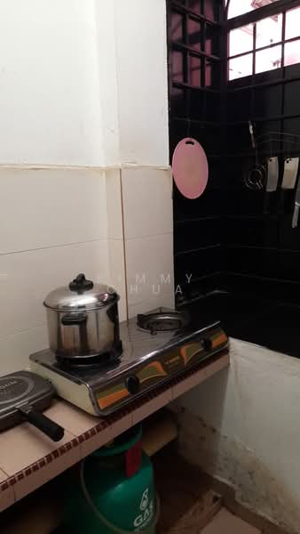Flat for Rent at Taman Putra Perdana - Kimmy Chua - Kitchen - PropertyGuru.com.my