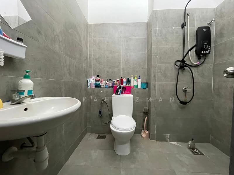 Casa Green @ Cybersouth untuk Untuk Dijual - RM 540,000, Feb 2026 - Bathroom - PropertyGuru.com.my