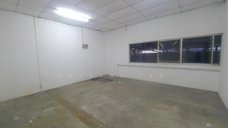 Factory for Rent in Taman Tan Sri Yaacob (Johor Bahru) - Crystal Tan - Interior - PropertyGuru.com.my