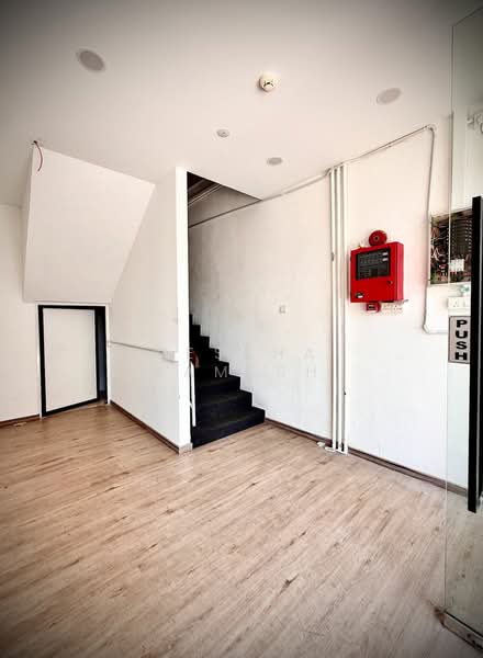 Shop / Office for Rent in George Town (Penang) - Ressha Ramesh - Entrance - PropertyGuru.com.my