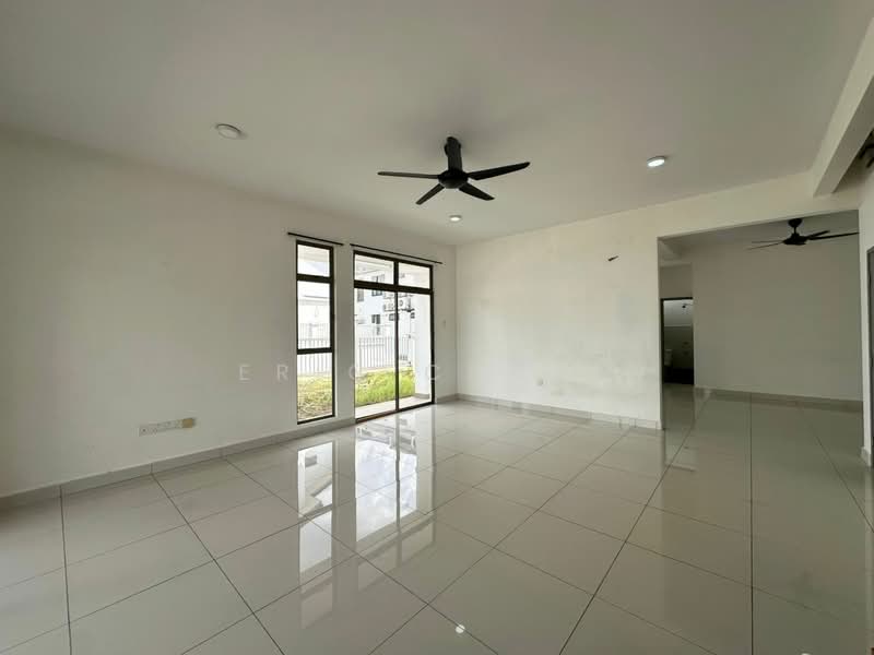2-storey Terraced House for Rent in Taman Mutiara Rini (Skudai) - Eric Chuah - Living Room - PropertyGuru.com.my