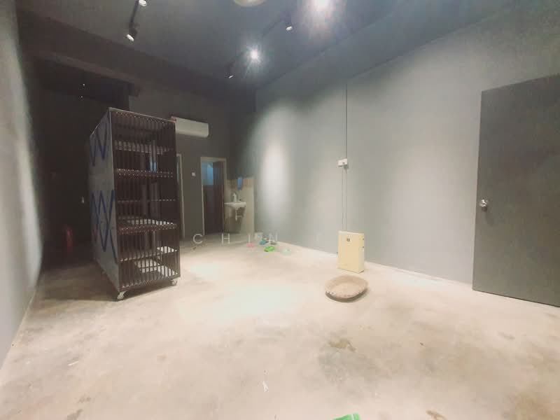 Shop for Rent in Taman Rembia Perkasa (Rembia) - CHIN FN - Interior - PropertyGuru.com.my